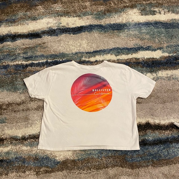Hollister Basic Cropped Sunset Logo Tee - Picture 2 of 2